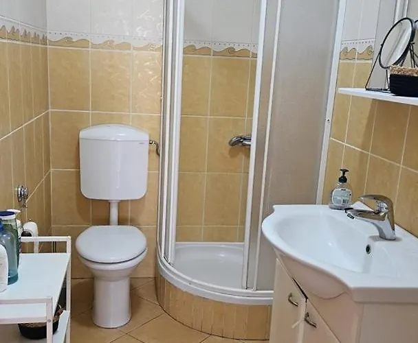 Lenka Apartman Primosten